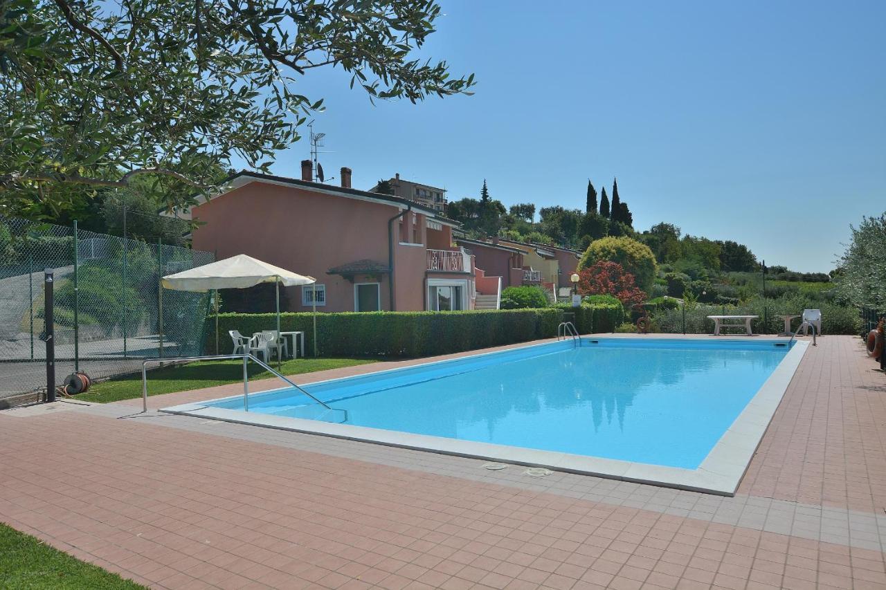 Apartment Joan Miro With Pool Bardolino Eksteriør bilde