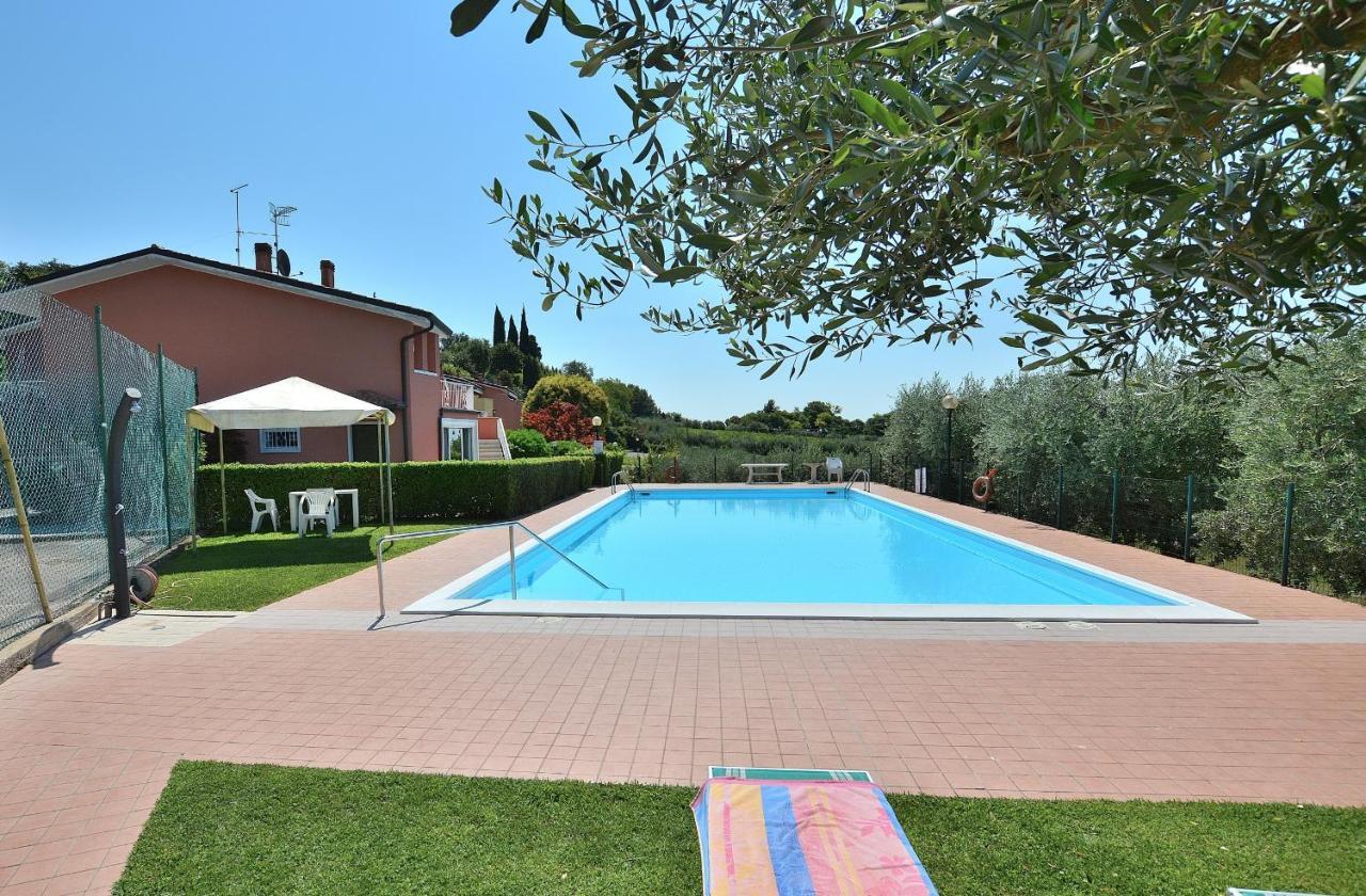 Apartment Joan Miro With Pool Bardolino Eksteriør bilde